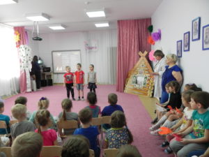 28 марта в детском саду был объявлен день траура по погибшим в Кемерово. 
