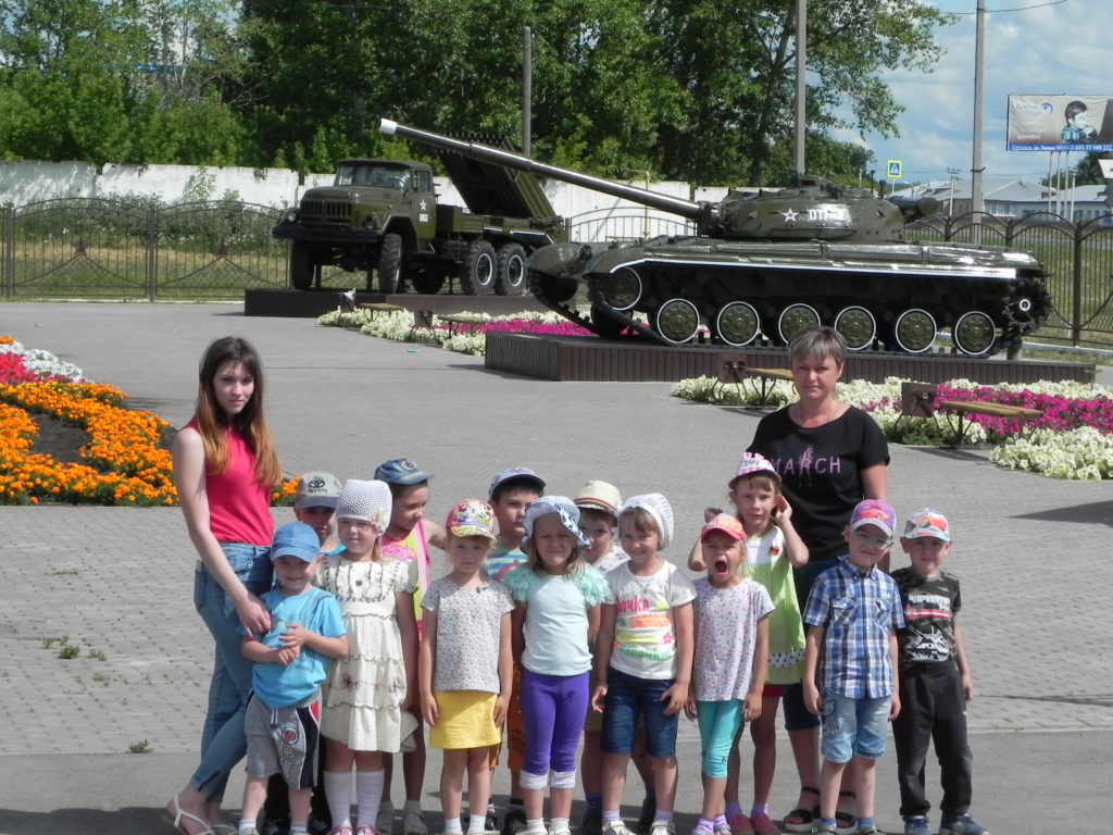 Погода сергиевск 3. Парк военной техники Сергиевск. Садик Радуга Сергиевск Самарская область. Экскурсия военного парках.